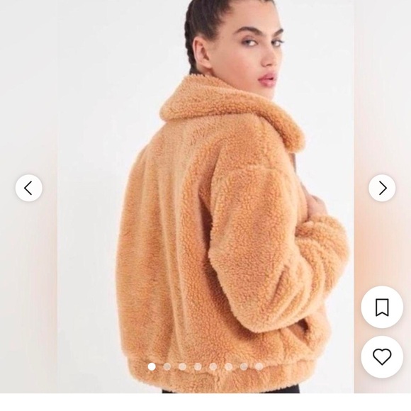Urban Outfitters camel colored Sherpa jacket size medium. In perfect condition! - Picture 3 of 11